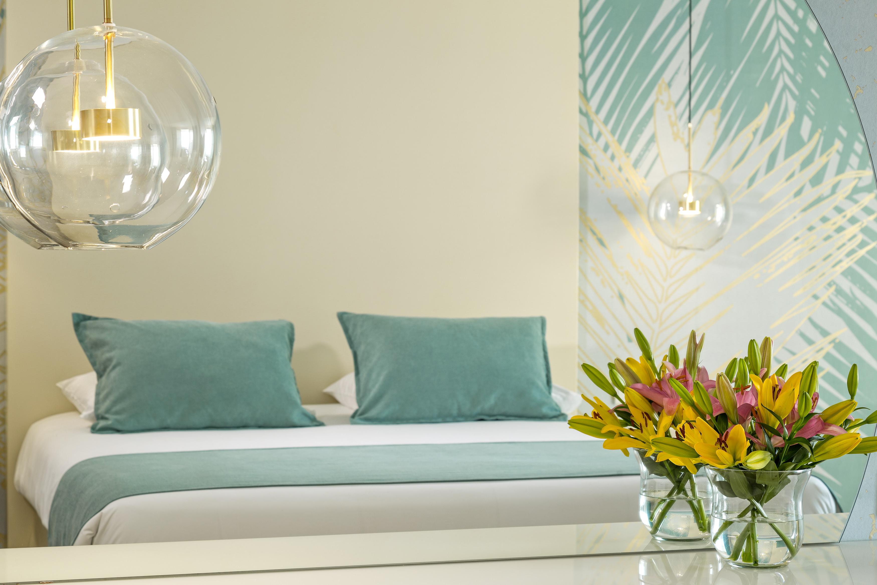 Ivi Mare - Designed For Adults By Louis Hotels Geroskipou Exterior foto A bedroom at the hotel