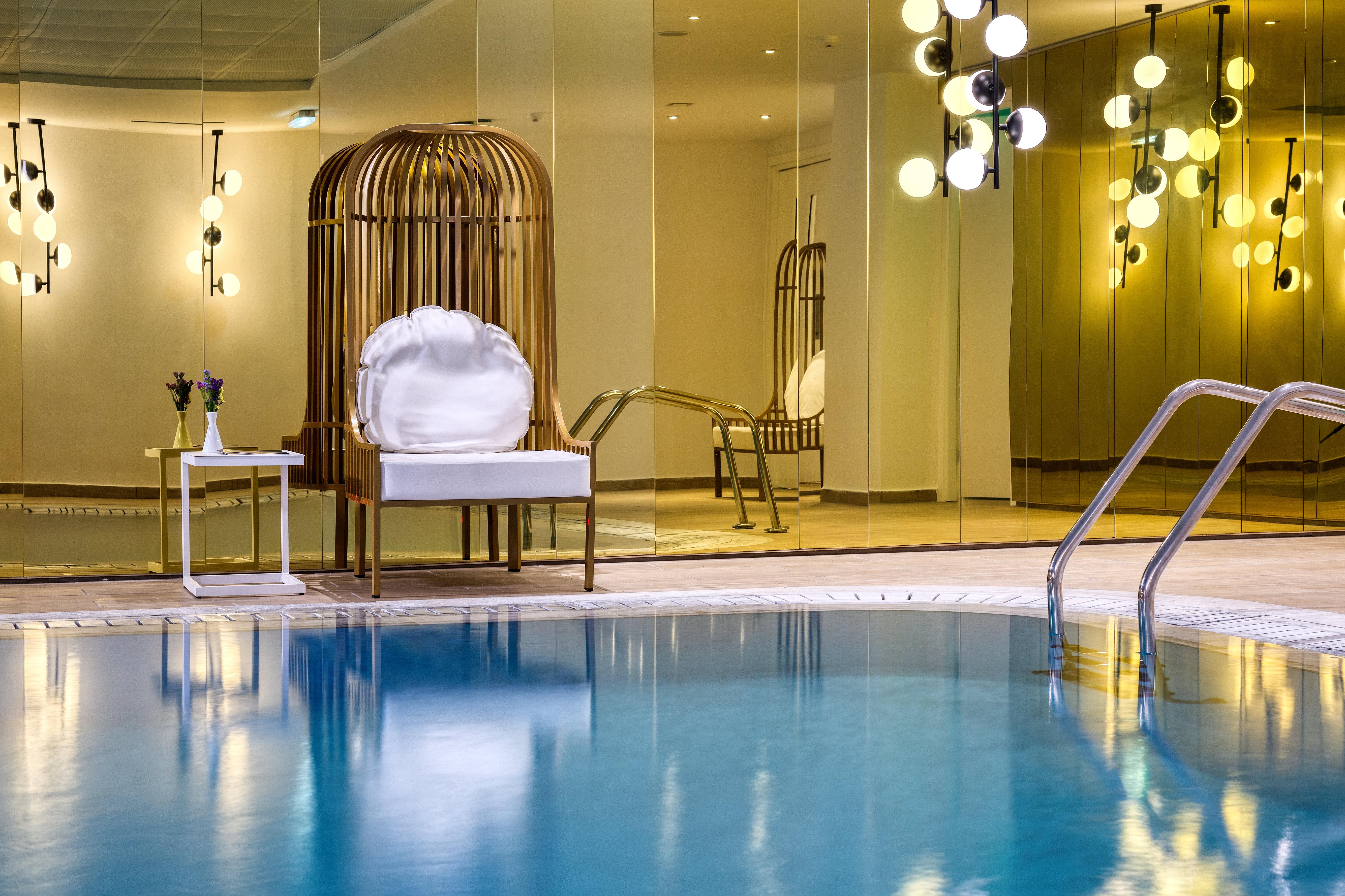 Ivi Mare - Designed For Adults By Louis Hotels Geroskipou Exterior foto The pool at the Mandarin Oriental, Munich
