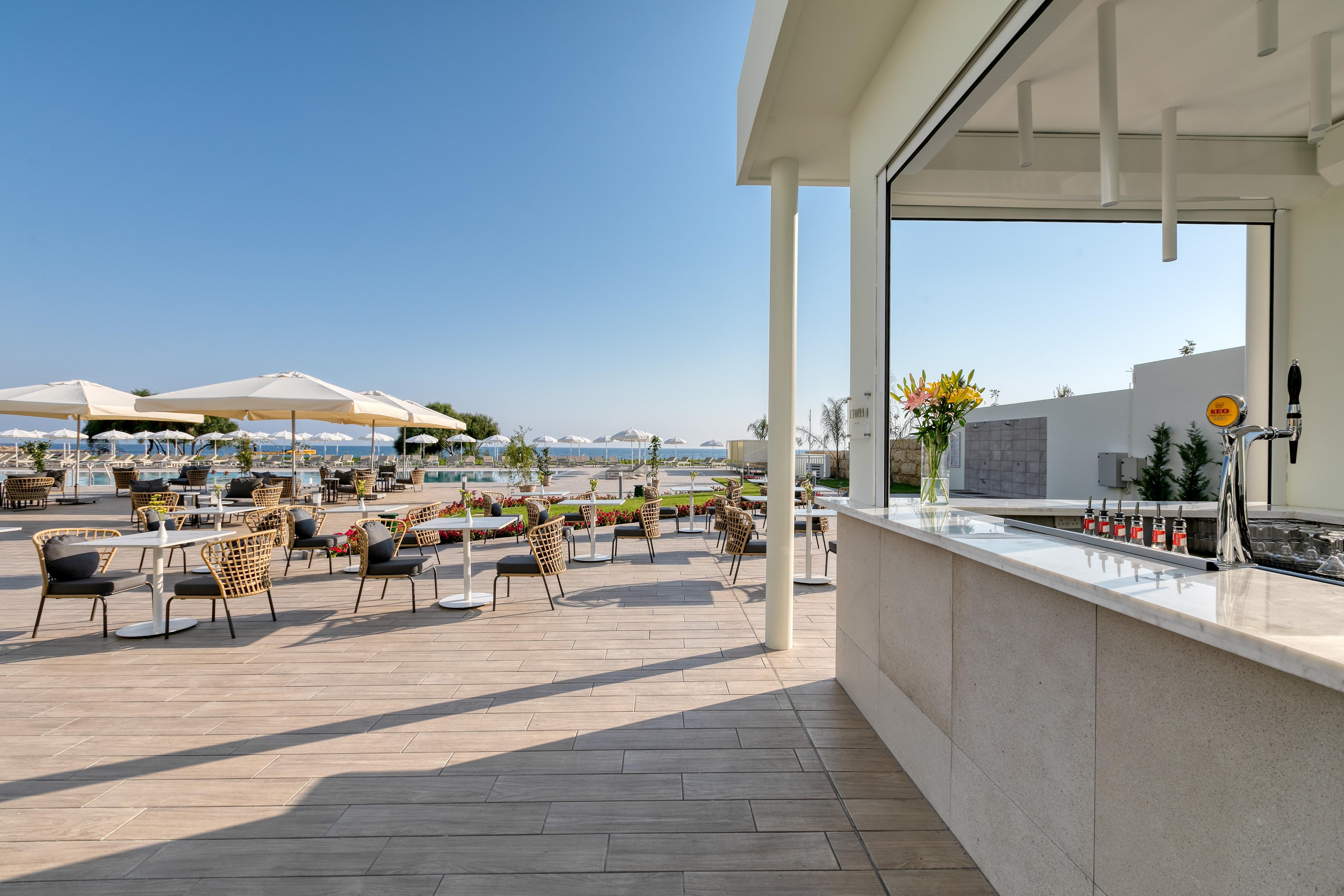 Ivi Mare - Designed For Adults By Louis Hotels Geroskipou Exterior foto The rooftop bar