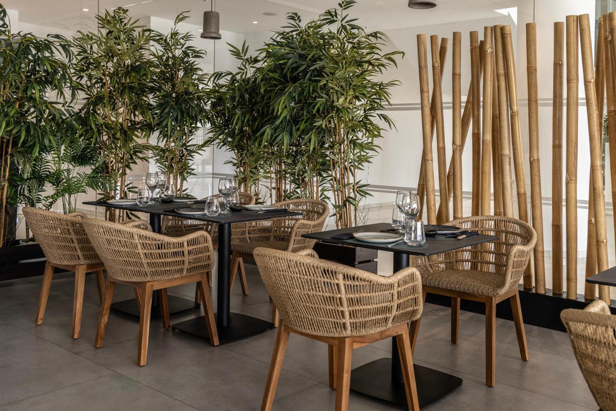 Ivi Mare - Designed For Adults By Louis Hotels Geroskipou Exterior foto Restaurant interior