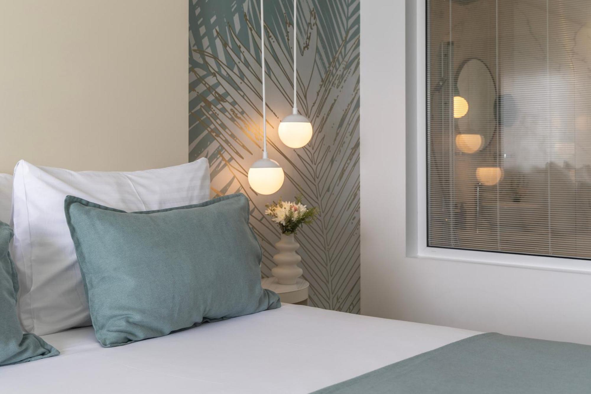 Ivi Mare - Designed For Adults By Louis Hotels Geroskipou Exterior foto A room at the hotel